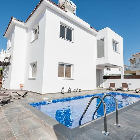 Valmare Villa *